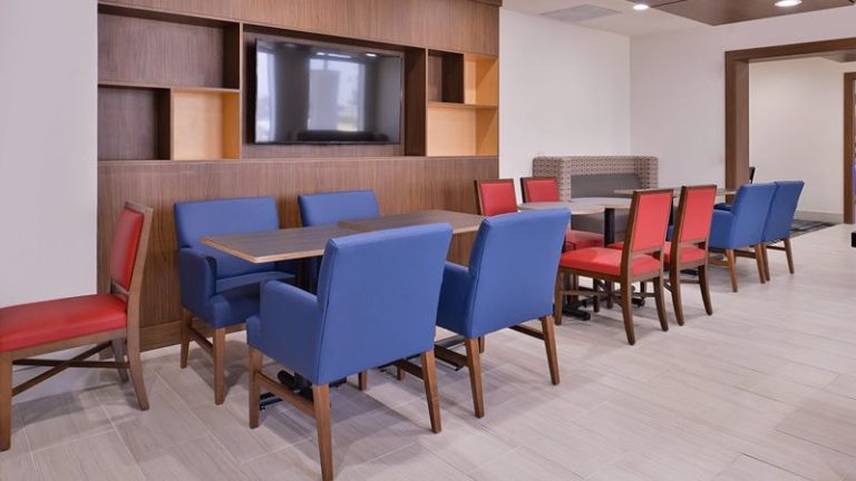 Holiday Inn Express Hotel and Suites Mesquite, an IHG Hotel