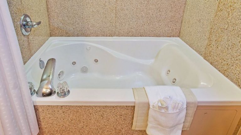 Holiday Inn Express & Suites Dyersburg, an IHG Hotel