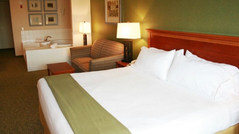 Holiday Inn Express & Suites Hagerstown