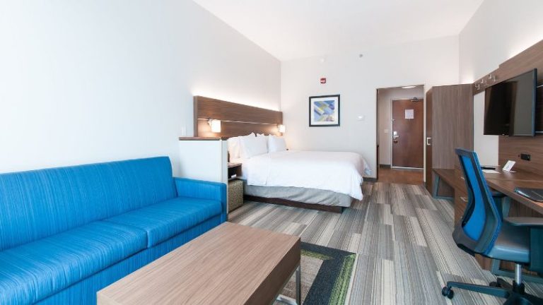 Holiday Inn Express & Suites Hagerstown