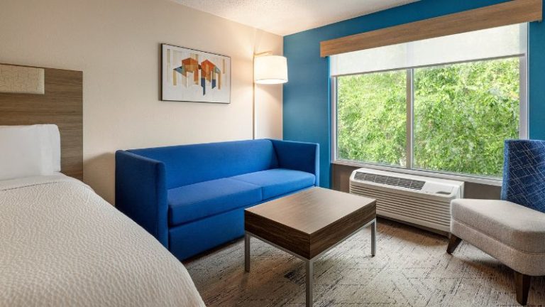 Holiday Inn Express & Suites Hagerstown