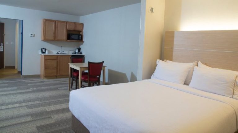 Holiday Inn Express & Suites Monroe, an IHG Hotel
