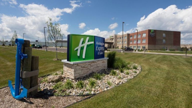 Holiday Inn Express & Suites Monroe, an IHG Hotel