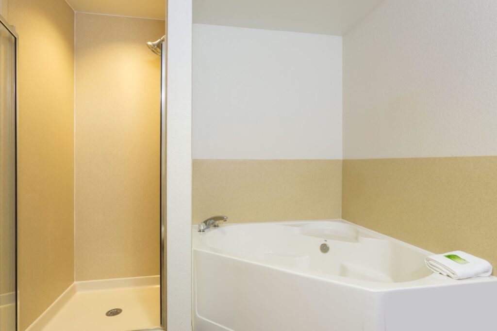 Holiday Inn Express & Suites Silver Springs-Ocala, an IHG Hotel