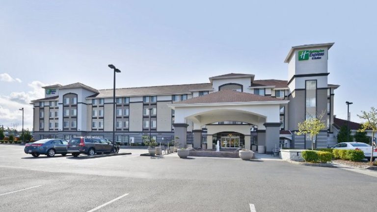Holiday Inn Express & Suites Tacoma South – Lakewood, an IHG Hotel