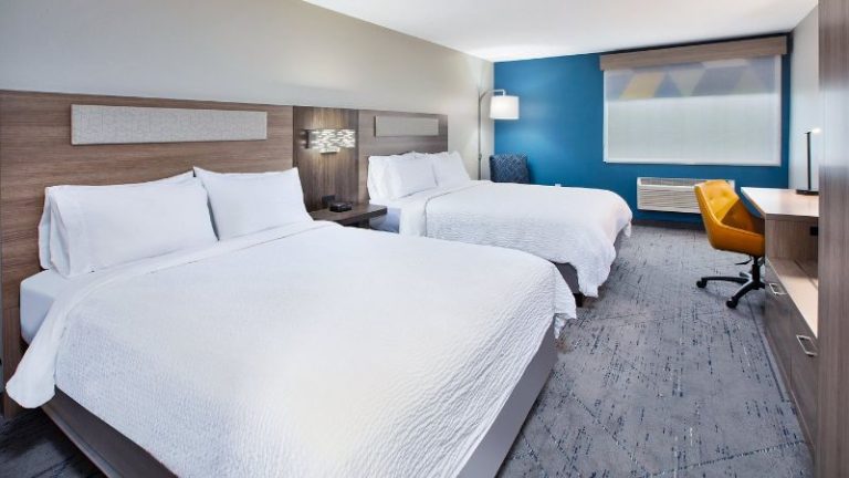 Holiday Inn Express & Suites Wauseon, an IHG Hotel