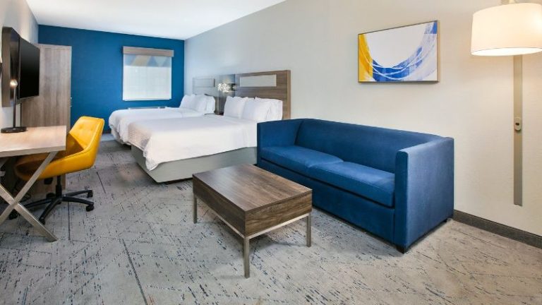 Holiday Inn Express & Suites Wauseon, an IHG Hotel