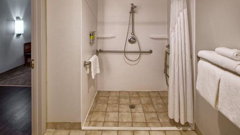Holiday Inn Express & Suites Raleigh North – Wake Forest, an IHG Hotel