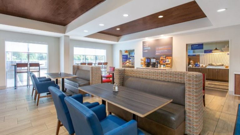 Holiday Inn Express & Suites Silver Springs-Ocala, an IHG Hotel