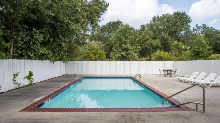 Howard Johnson by Wyndham Houma