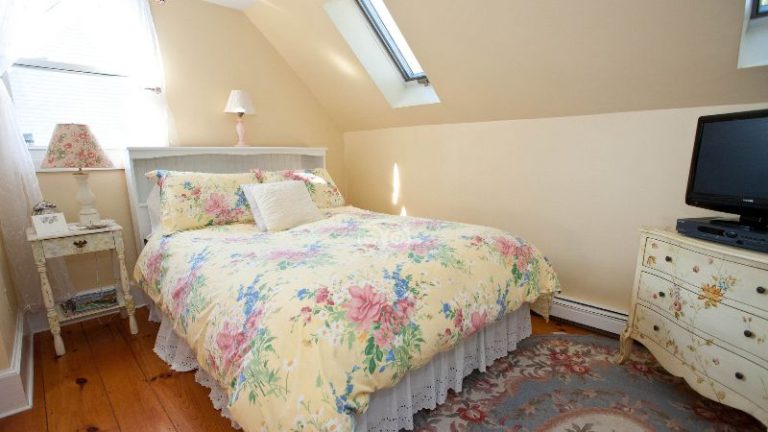 James Place Inn Bed and Breakfast