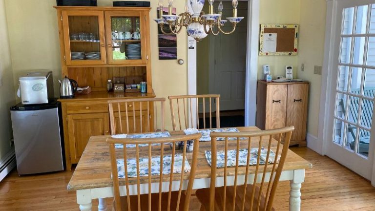 James Place Inn Bed and Breakfast