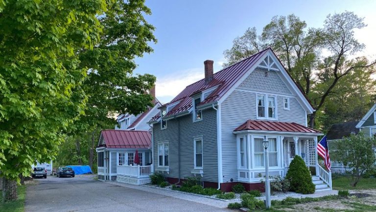 James Place Inn Bed and Breakfast
