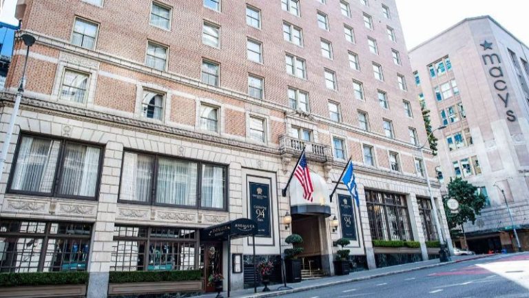 Mayflower Park Hotel