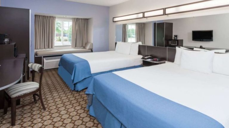 Microtel Inn & Suites by Wyndham Elkhart