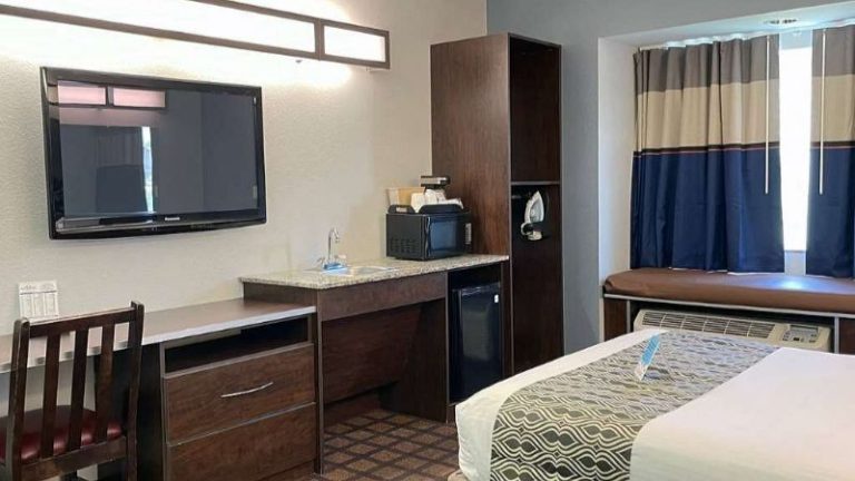 Microtel Inn & Suites by Wyndham Michigan City