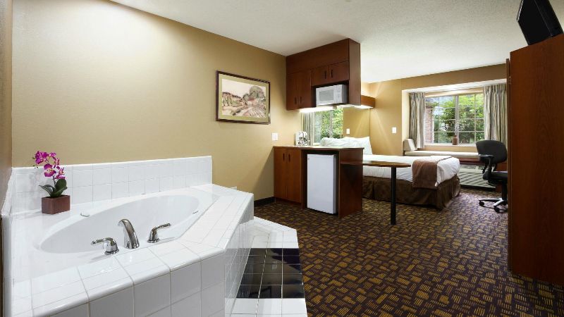 Microtel Inn & Suites by Wyndham Lithonia/Stone Mountain