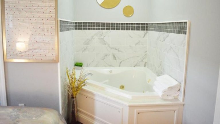 Mountain View Suites
