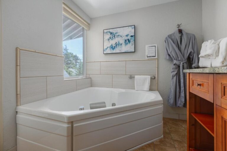 Ocean House Newport Oregon