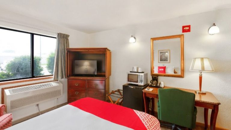 OYO Hotel Portage I-94