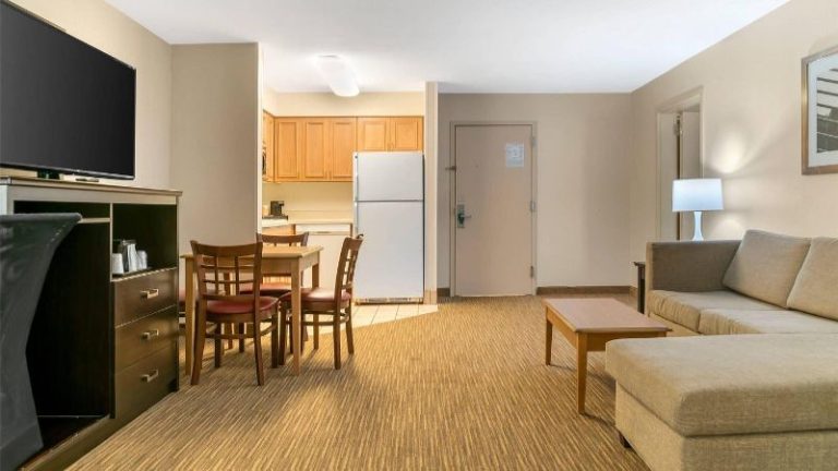 Quality Inn & Suites Monroe