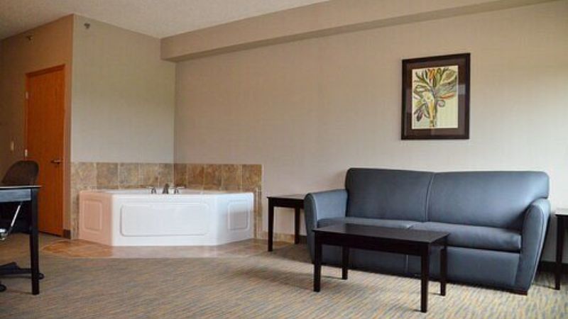 Qube Hotel
