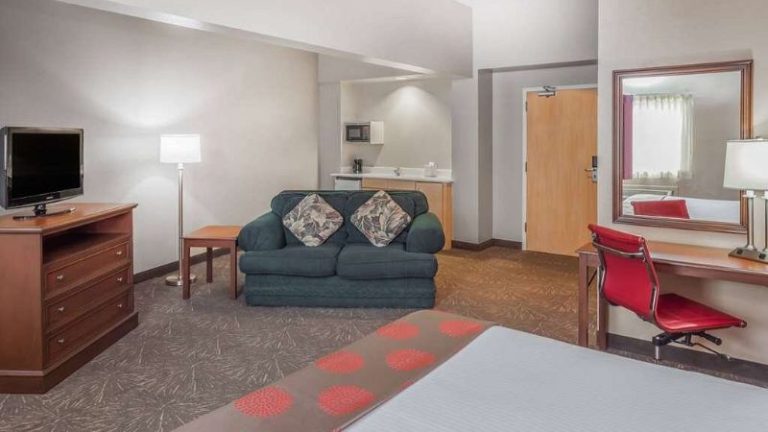 Ramada by Wyndham Hammond Hotel & Conference Center