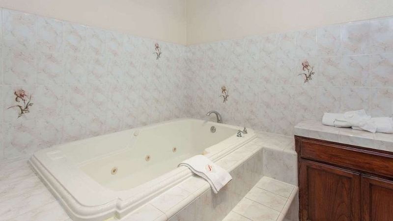 Ramada by Wyndham Fresno Northwest