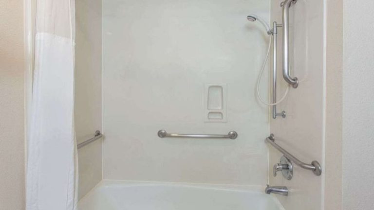 Ramada by Wyndham Fresno Northwest