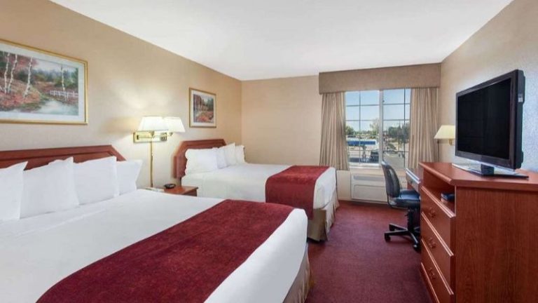Ramada by Wyndham Fresno Northwest