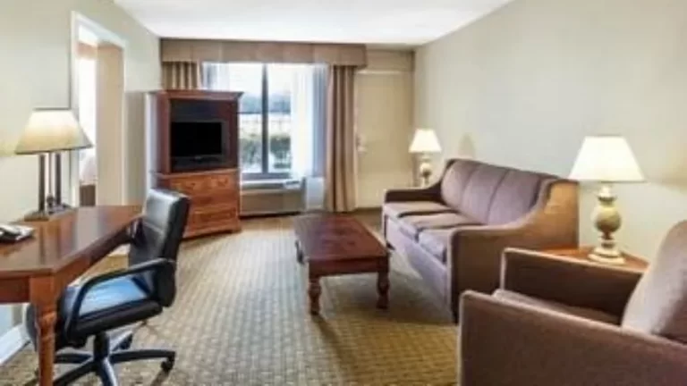 Ramada by Wyndham Houma