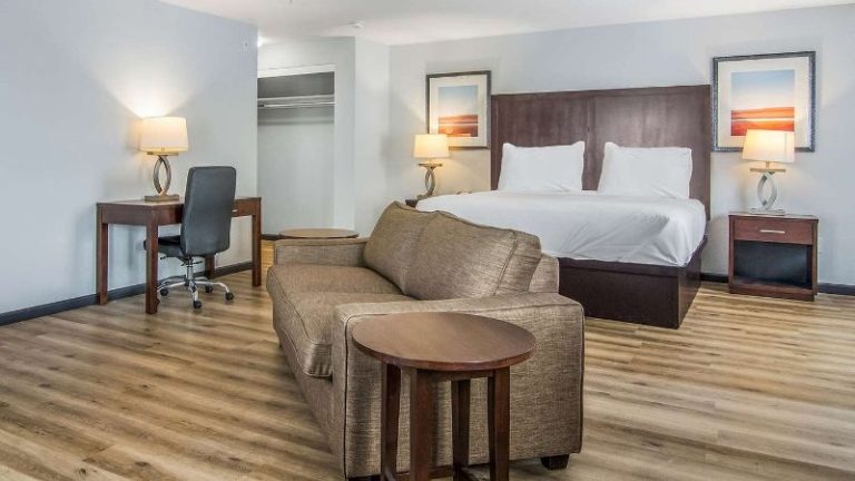 Red Lion Inn & Suites Des Moines