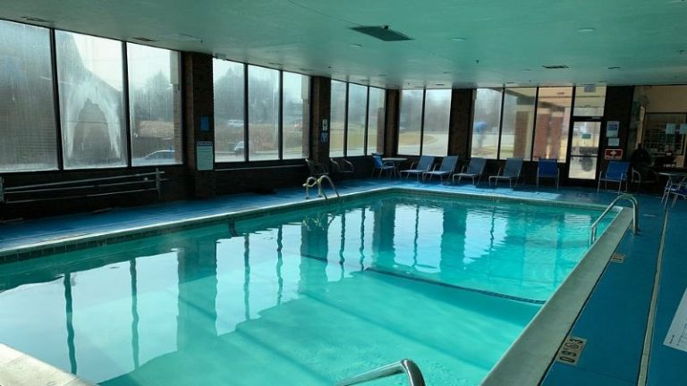 Red Roof Inn & Suites Lake Orion / Auburn Hills