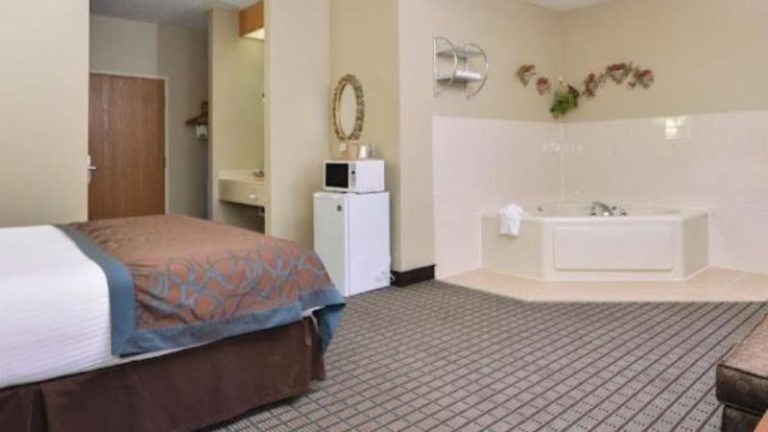 Regency Inn