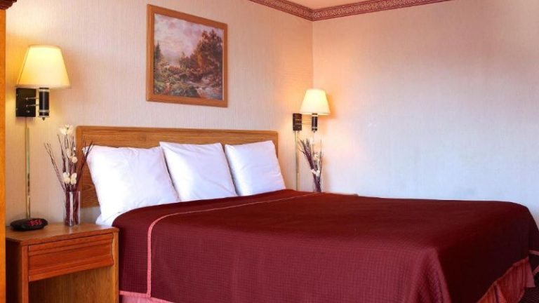 Regency Inn & Suites