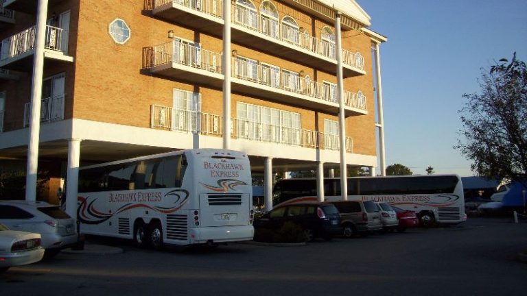 Riveredge Resort