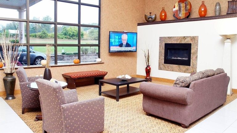 Rodeway Inn & Suites