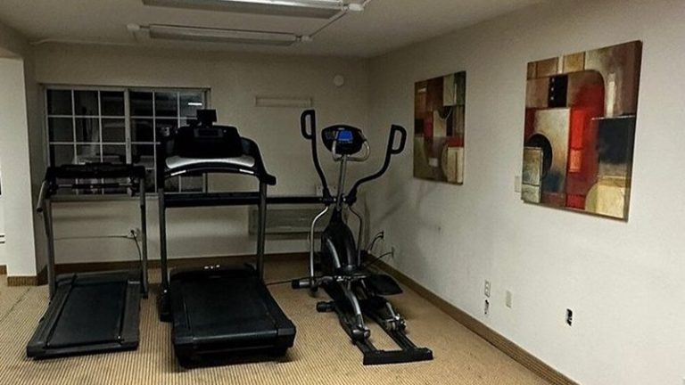 Rodeway Inn & Suites