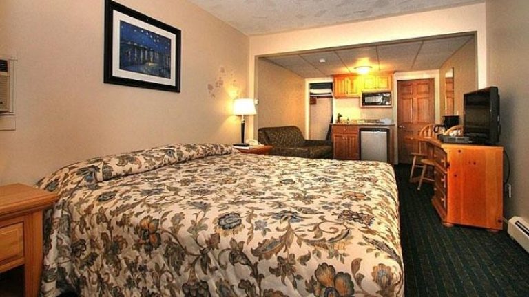 Sea Cliff House Motel