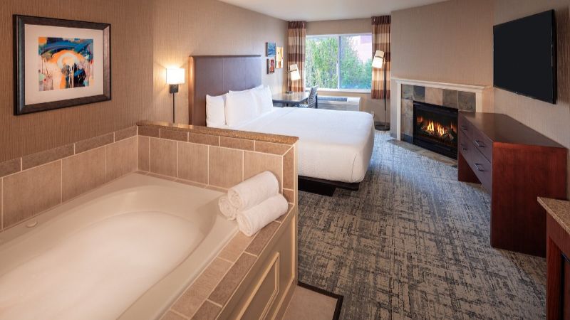 Silver Cloud Hotel – Seattle Lake Union, room with private jacuzzi, photo 1
