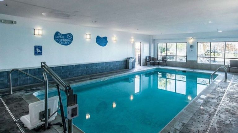 Sleep Inn & Suites