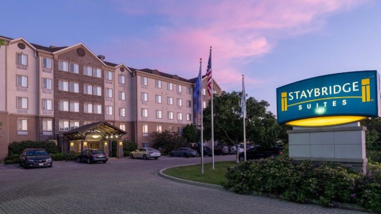 Staybridge Suites Milwaukee Airport South, an IHG Hotel