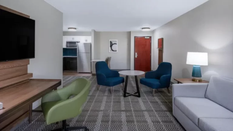 Staybridge Suites West Des Moines, an IHG Hotel