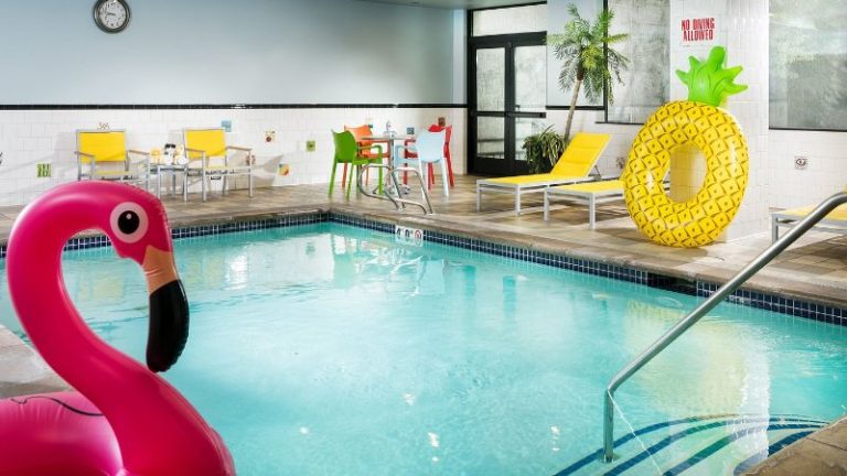Staypineapple, The Maxwell Hotel, Seattle Center Seattle