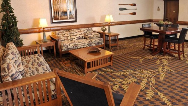 Stoney Creek Hotels – Johnston