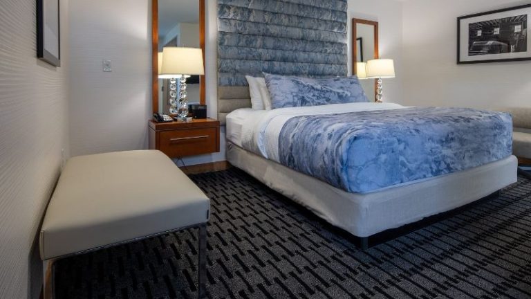The Hotel At Kirkwood Center