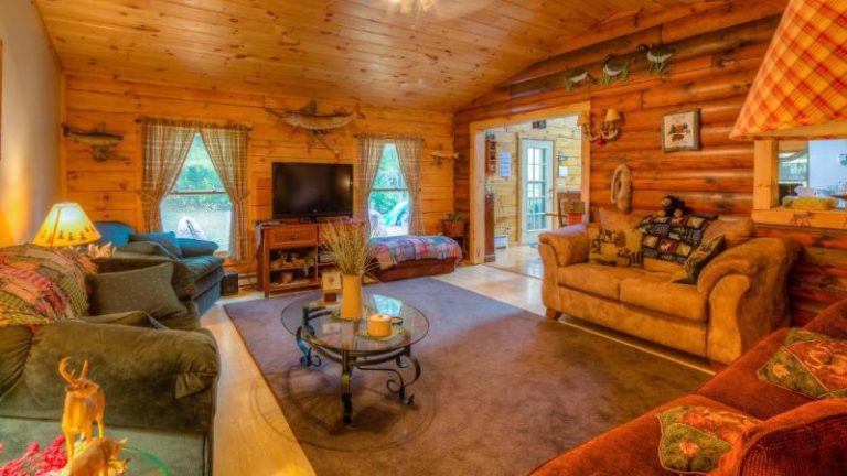 The Old Tioga Inn Bed and Breakfast