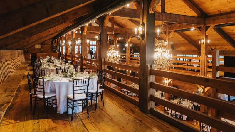 The Red Lion Inn, room with private jacuzzi, photo 7