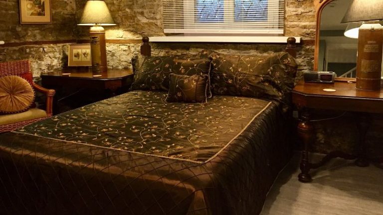 Trinity House Inn