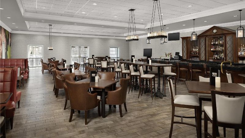 Virginia Crossings Hotel & Conference Center, Tapestry Collection by Hilton, room with private jacuzzi, photo 8
